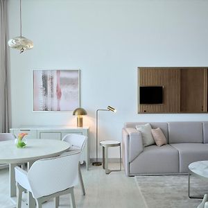 One-Bedroom King Suite